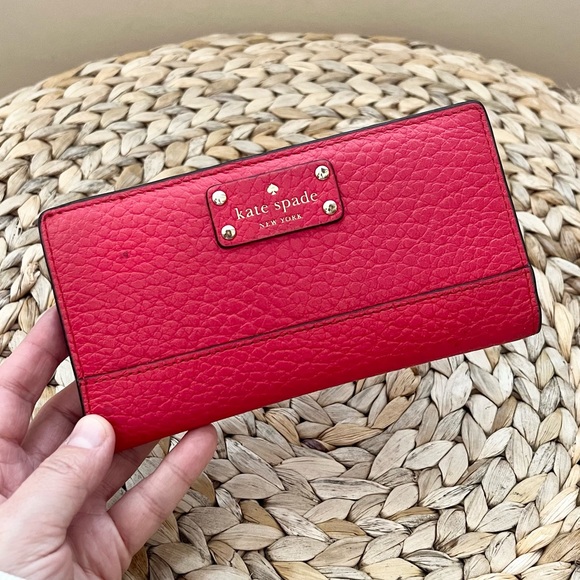Kate Spade red leather flip open wallet - Picture 1 of 8